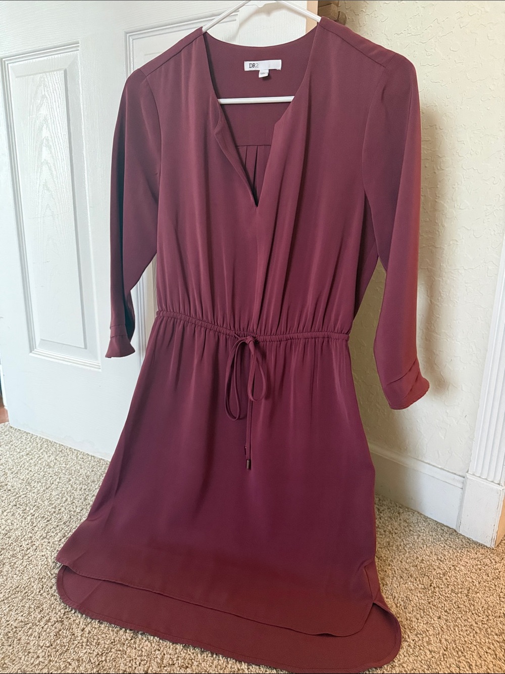 DR2 Wine-Red V-Neck Drawstring Midi Dress